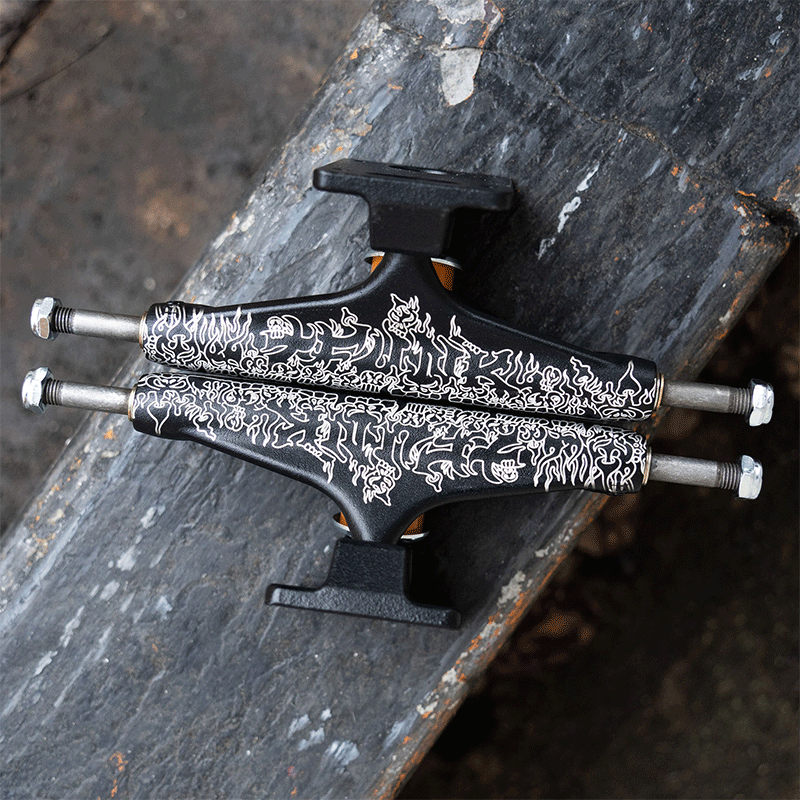 スケートボード INDEPENDENT TFUNK STANDARD PRO TRUCKS INDEPENDENT TFUNK BLACK STANDARD PRO TRUCKS - Seven Two Surf
