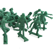 Load image into Gallery viewer, Toy Boarders SKATE - not army men
