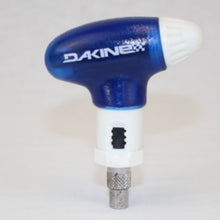 Cargar imagen en el visor de la galería, dakine surf tool ratchet  
