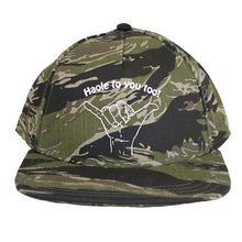 Cargar imagen en el visor de la galería, Haole sombrero lienzo blanco/ camo
