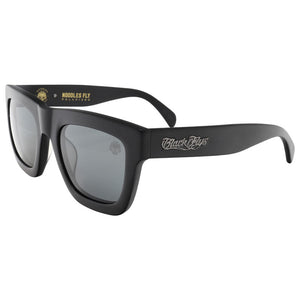 Noodles Fly (Polarized)